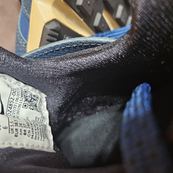 Boys BRAND new Huarache shoes - Picture 2 of 3